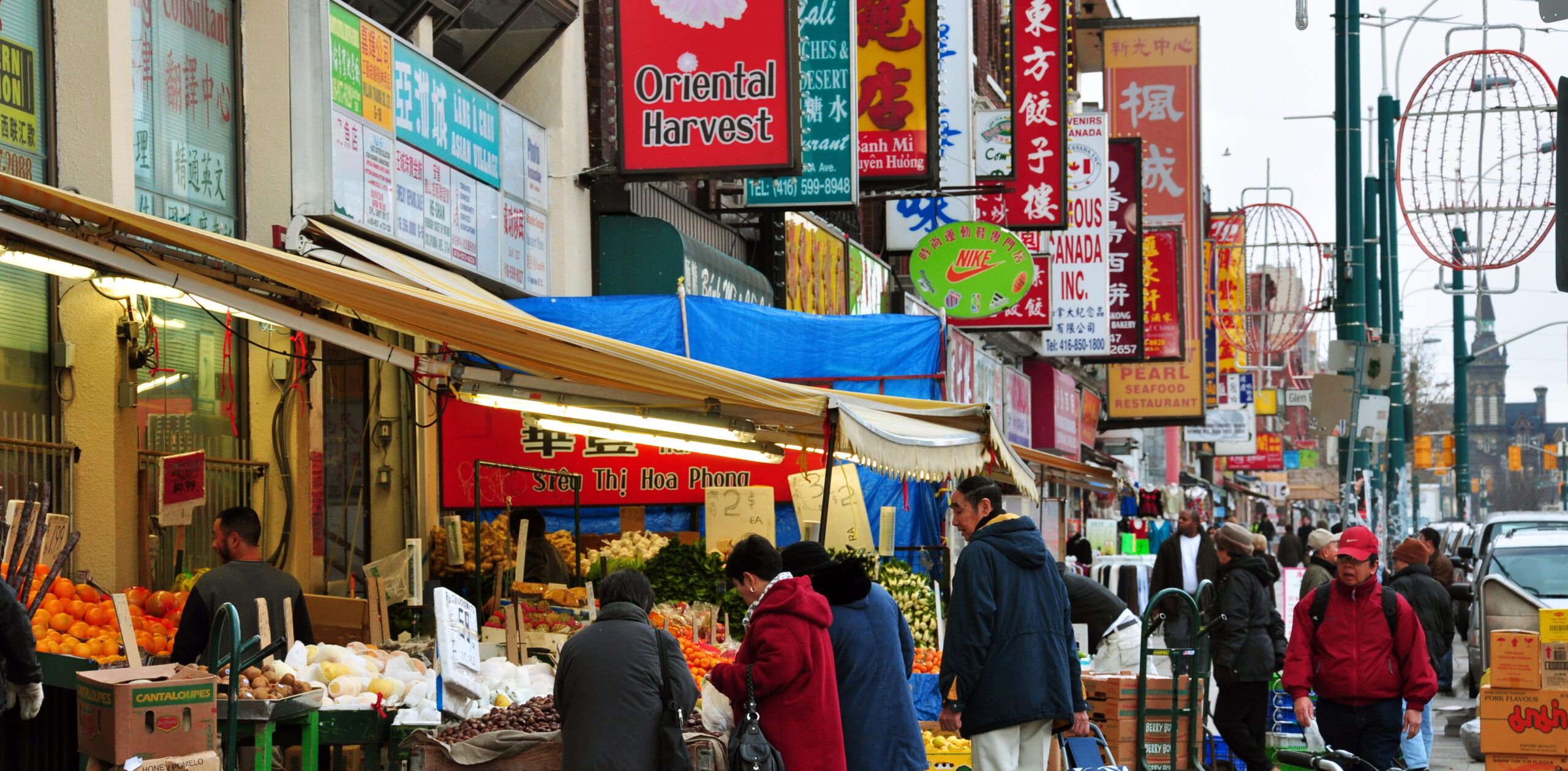 Explore China Town!